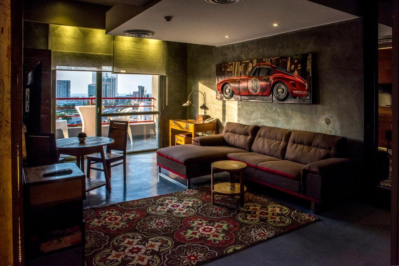 Flowery Holiday Suites Кувейт Экстерьер фото