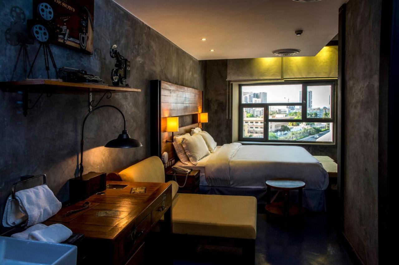 Flowery Holiday Suites Кувейт Экстерьер фото