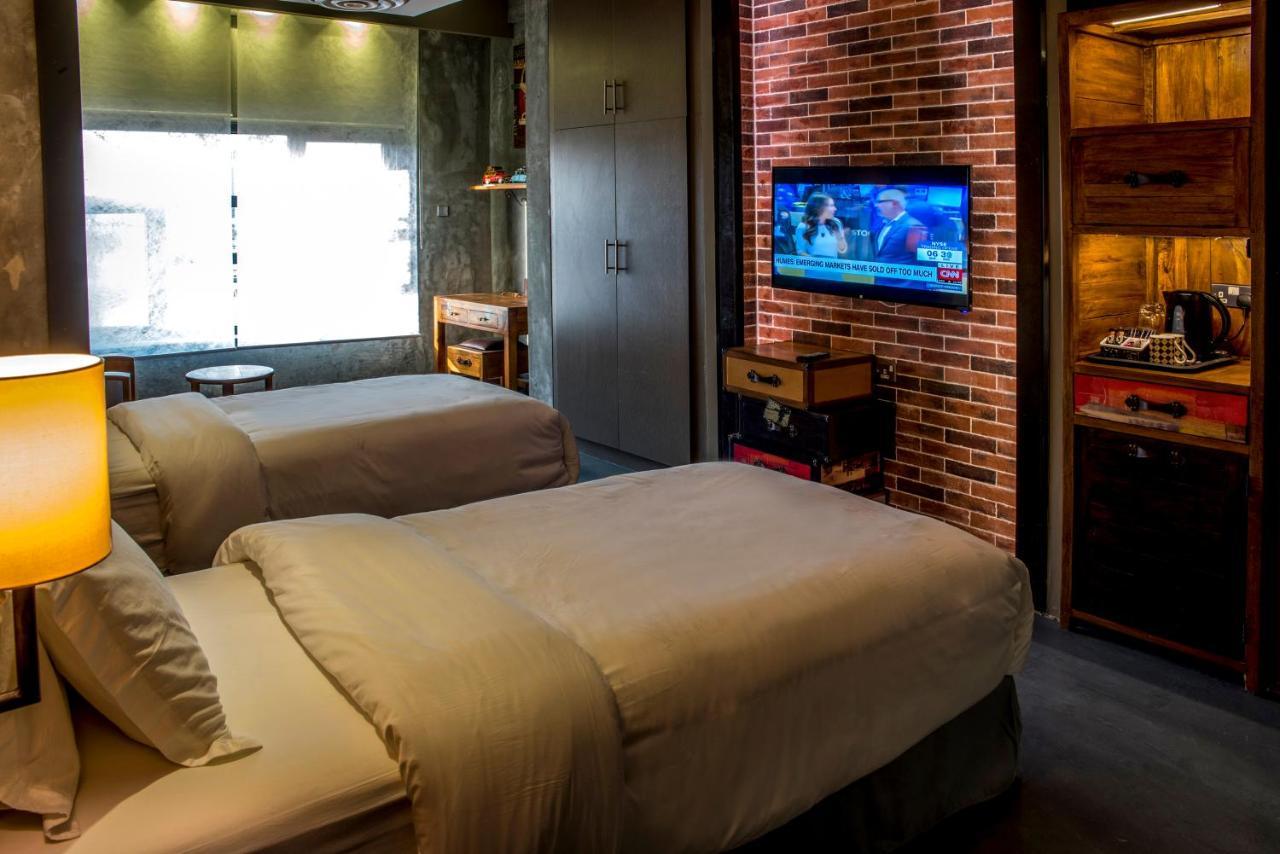 Flowery Holiday Suites Кувейт Экстерьер фото