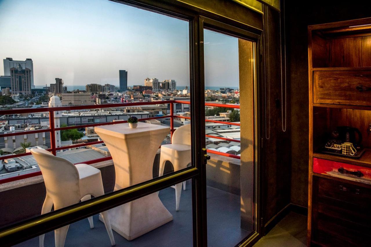 Flowery Holiday Suites Кувейт Экстерьер фото